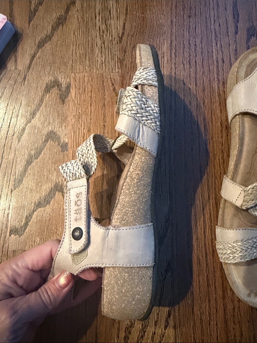 Taos Women’s Beige Braided Strap Sandals -Comfortable Summer Footwear Sz 8-8.5 - Picture 2 of 6